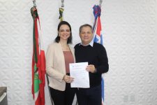 municipio-confirma-nova-secretaria-para-ocupar-a-saude