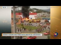 incendio-consome-cinco-onibus-escolares-em-sao-joao-batista