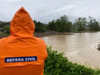 enchente-em-itajai-nao-esta-descartada,-‘existe-a-possibilidade’,-alerta-defesa-civil